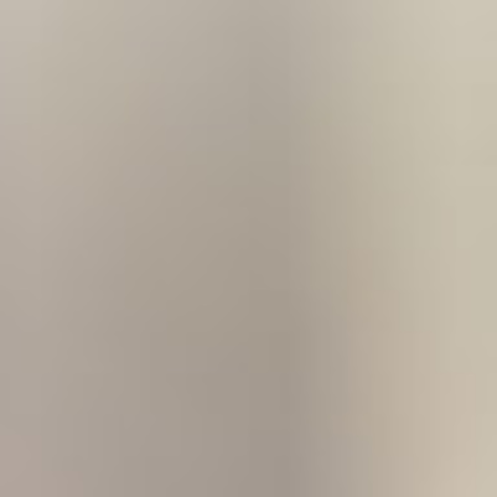 Meet your Posher, Roxanne